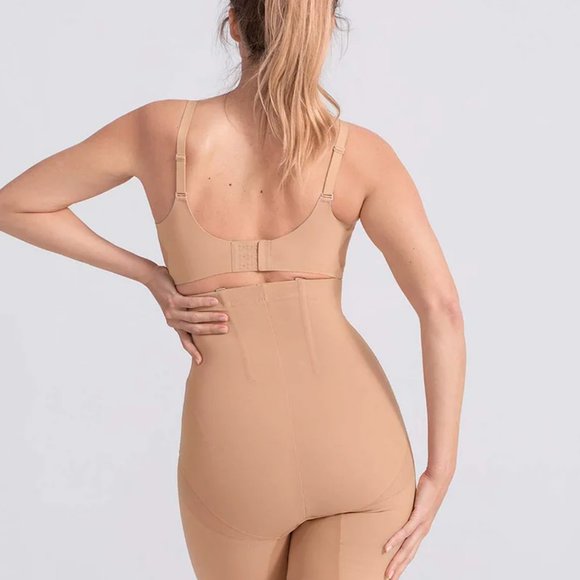 HoneyLove SuperPower Short in Sand L and XL - Picture 3 of 8